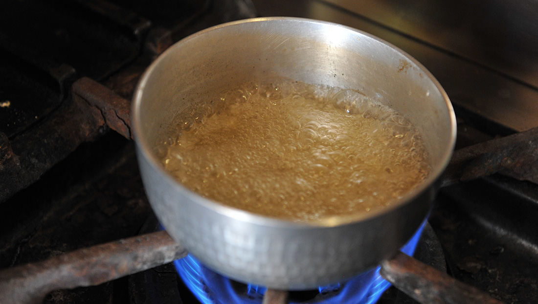 豆腐と雲丹の東寺（とうじ）蒸し 銀餡を作る