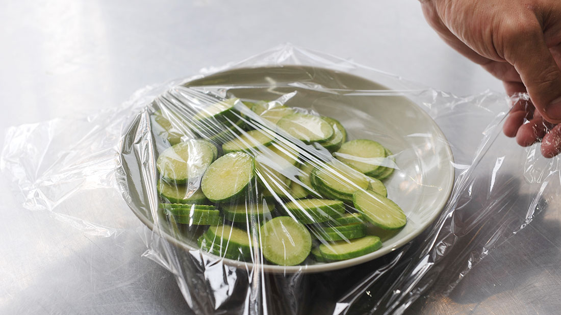 ズッキーニの万能ピューレ ズッキーニをレンジ加熱する